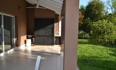 CASA EN VENTA COUNTRY CARDENAL DEL MONTE