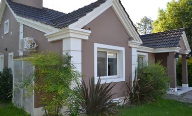 CASA EN VENTA COUNTRY CARDENAL DEL MONTE