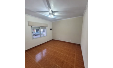 CASA 3 AMB. APTA CREDITO CASTELAR