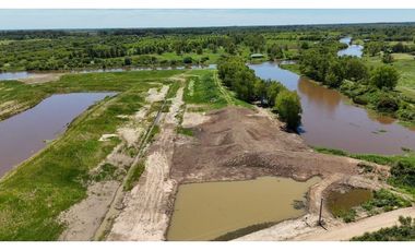 Lote en venta en  Villa Paranacito