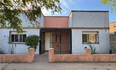 Casa a la venta en Olivera, Luján