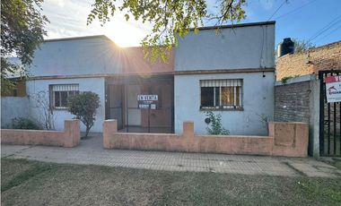 Casa a la venta en Olivera, Luján