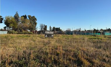 Lote en Venta en el Barrio La Marina 2