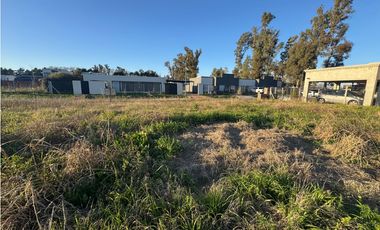 Lote en Venta en el Barrio La Marina 2