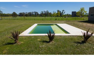 Casa en Venta a estrenar en Club de Campo La Asuncion Luján Buenos Aires