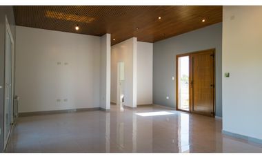 Casa en Venta a estrenar en Club de Campo La Asuncion Luján Buenos Aires