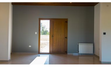 Casa en Venta a estrenar en Club de Campo La Asuncion Luján Buenos Aires