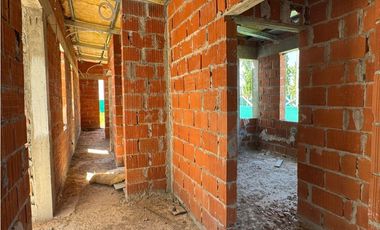 Casa en venta en el Barrio cerrado Los juncos