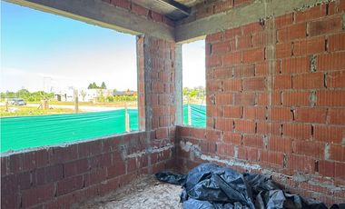 Casa en venta en el Barrio cerrado Los juncos
