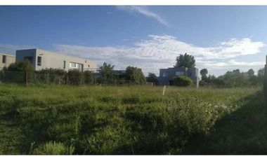 LOTE EN VENTA FONDO LAGUNA BARRIO SAN MATIAS