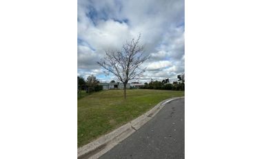 LOTE CENTRAL EN BARRIO SAN MATIAS - ESCOBAR