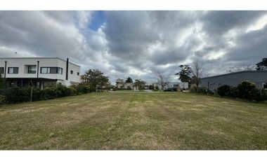 LOTE CENTRAL EN BARRIO SAN MATIAS - ESCOBAR