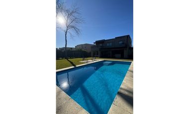 CASA EN VENTA BARRIO SAN MATIAS