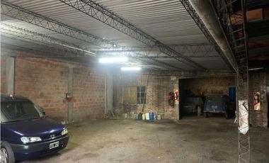 Venta Esquina Colon y J.B Justo