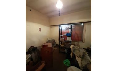 CHALET DOS PLANTAS EN VENTA. BARRIO AERONAUTICO - ITUZAINGO