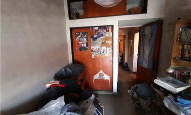 CHALET DOS PLANTAS EN VENTA. BARRIO AERONAUTICO - ITUZAINGO