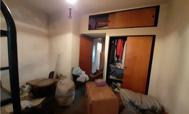 CHALET DOS PLANTAS EN VENTA. BARRIO AERONAUTICO - ITUZAINGO