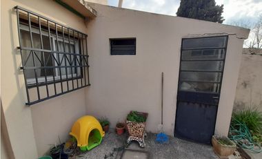 CHALET DOS PLANTAS EN VENTA. BARRIO AERONAUTICO - ITUZAINGO