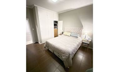 Chalet 4 ambientes 180M2