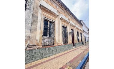 Casa Colonial Unica en Pleno Centro de Corrientes