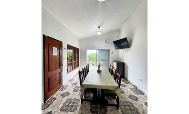 Alquiler temporario Casa para 8 personas Villa Carlos Paz.