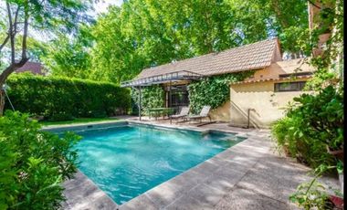 CASA EN PARQUE LELOIR