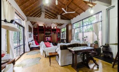 CASA EN PARQUE LELOIR