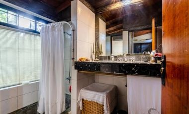 CASA EN PARQUE LELOIR