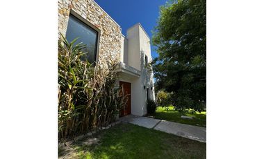 Excelente casa en alquiler en Barrio Privado Weston, Moreno