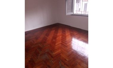 CASA AMERICANA EN VENTA. VILLA TESEI