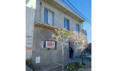se vende casa, zona oeste P. MADRYN, usd 198.000 dólares