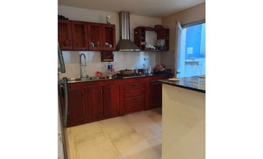 se vende casa, zona oeste P. MADRYN, usd 198.000 dólares