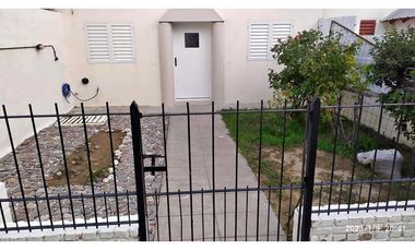 Se vende casa en b° comercio 1 de 3 dormitorios U$D 75.000 dólares