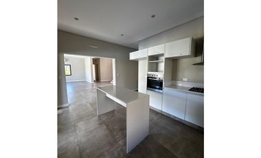 Excelente casa a la venta en Weston, Moreno