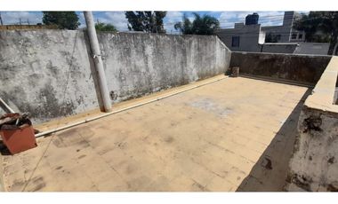 AMPLIO DEPARTAMENTO EN PLANTA ALTA EN VENTA. Ituzaingó Norte