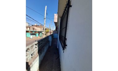 AMPLIO DEPARTAMENTO EN PLANTA ALTA EN VENTA. Ituzaingó Norte