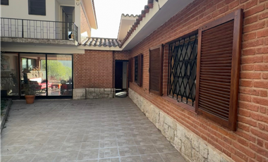 APTA CRÉDITO - Casa de 3 Dormitorios - Río Ceballos