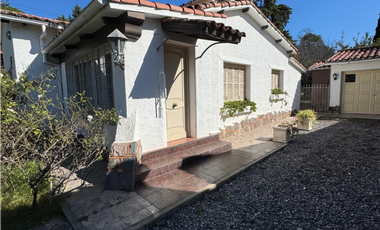 Casa De 2 Dormitorios A Media Cuadra de Av. San Martín - Río Ceballos