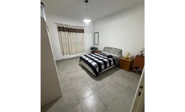 Chalet 5 ambientes barrio pompeya