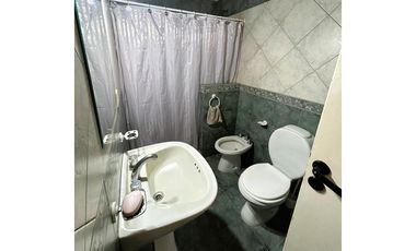 casa de 4 ambientes en venta en lujan apto credito