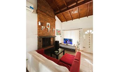 casa de 4 ambientes en venta en lujan apto credito