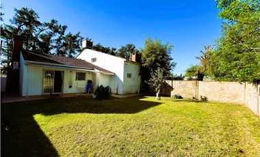 casa de 4 ambientes en venta en lujan apto credito