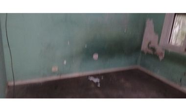 2 CASAS  CON GALPON A REFACCIONAR