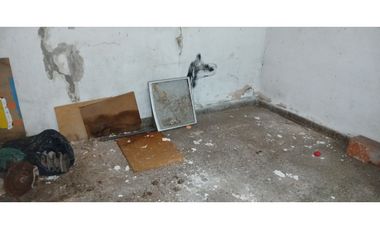 2 CASAS  CON GALPON A REFACCIONAR