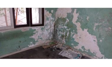 2 CASAS  CON GALPON A REFACCIONAR