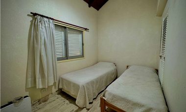 Venta Casa en Club Campo de Golf Praderas de Lujan