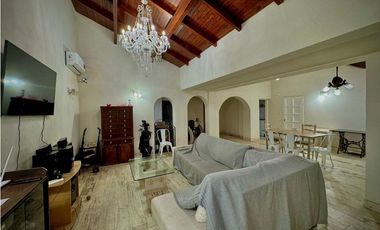 Venta Casa en Club Campo de Golf Praderas de Lujan