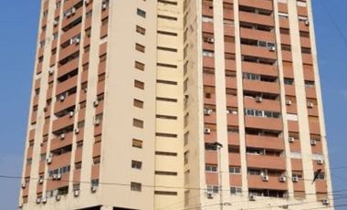 DEPTO 4 AMB EN LANUS OESTE SOBRE AV. H. YRIGOYEN