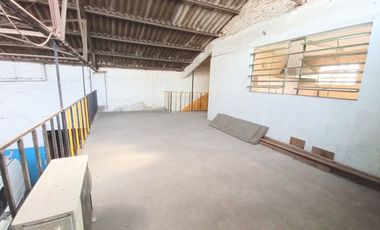 GALPÓN DE 1.385M2 EN CRUCESITA - SALIDA A 2 CALLES