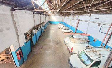 GALPÓN DE 1.385M2 EN CRUCESITA - SALIDA A 2 CALLES